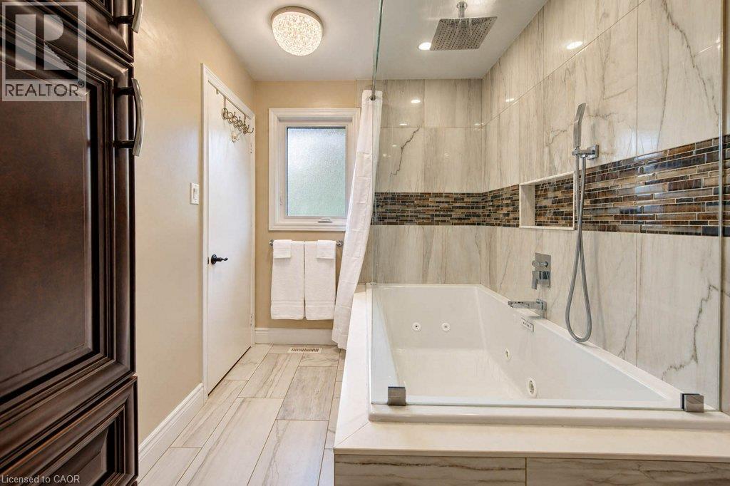 1370 Thorman Place Property Photo 18