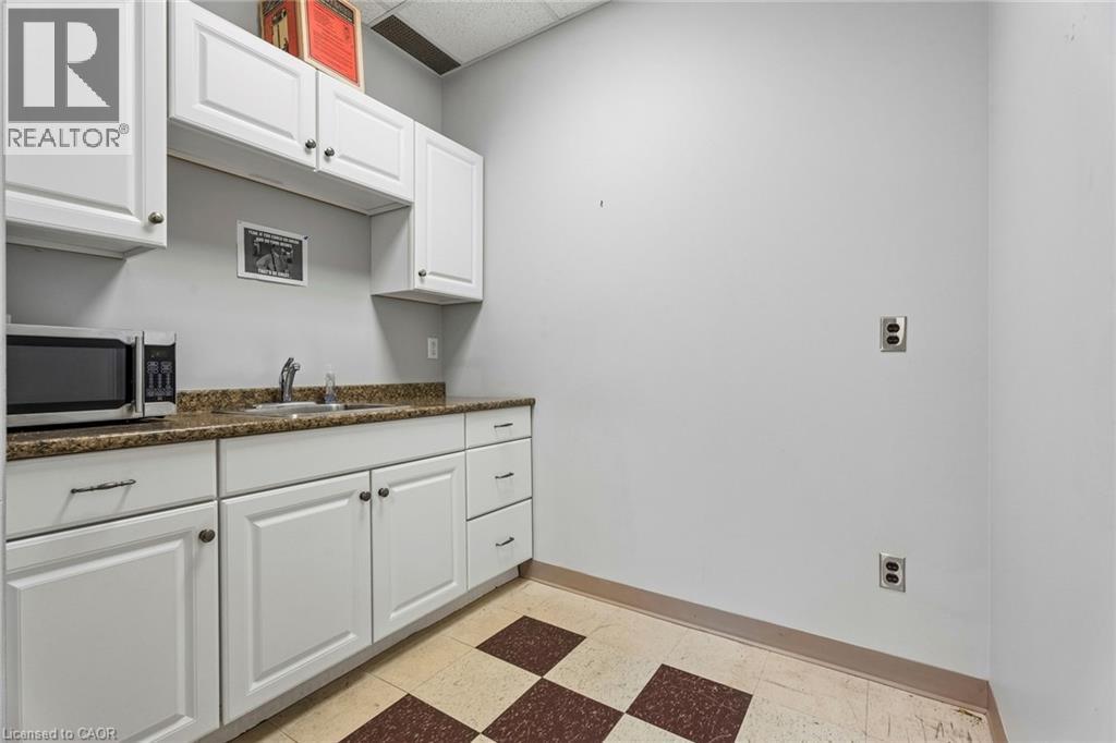 151 York Boulevard Unit# 208 Property Photo 5