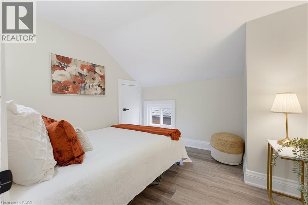 20 House Avenue Property Photo 13