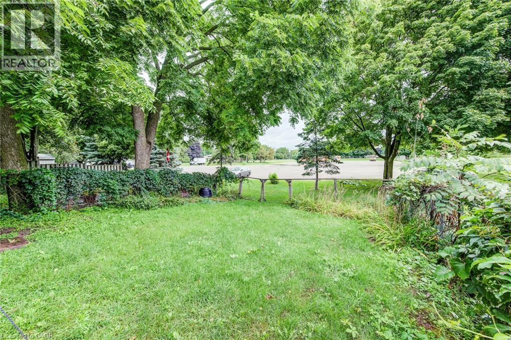 428b Dunvegan Drive Property Photo 18