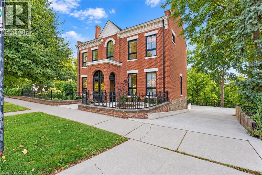 29 Yates Street Property Photo 1