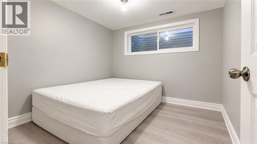 3425 Laddie Crescent Unit# Lower Property Photo 17