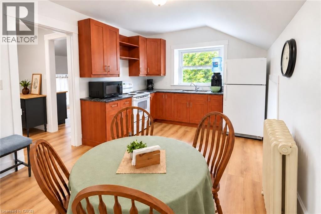 59 Bruce Street Unit# Upper Apt #3 Property Photo 13