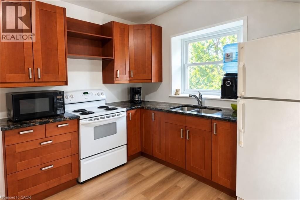 59 Bruce Street Unit# Upper Apt #3 Property Photo 15