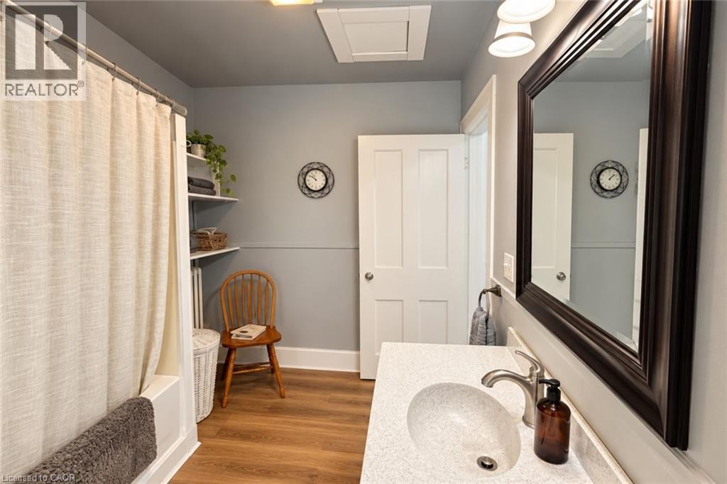 59 Bruce Street Unit# Upper Apt #3 Property Photo 21