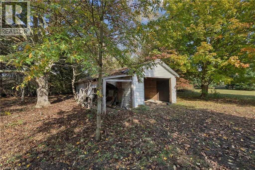 5649 25 Side Road Property Photo 6