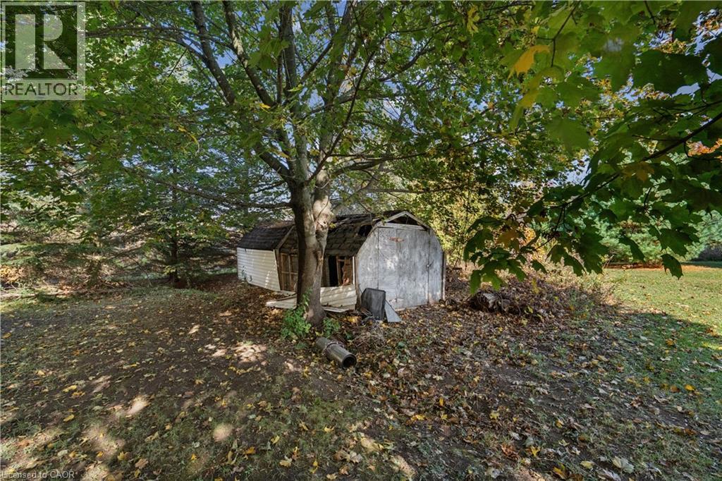 5649 25 Side Road Property Photo 7