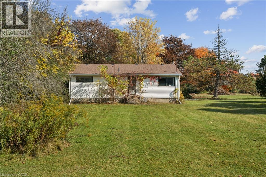 5649 25 Side Road Property Photo 12