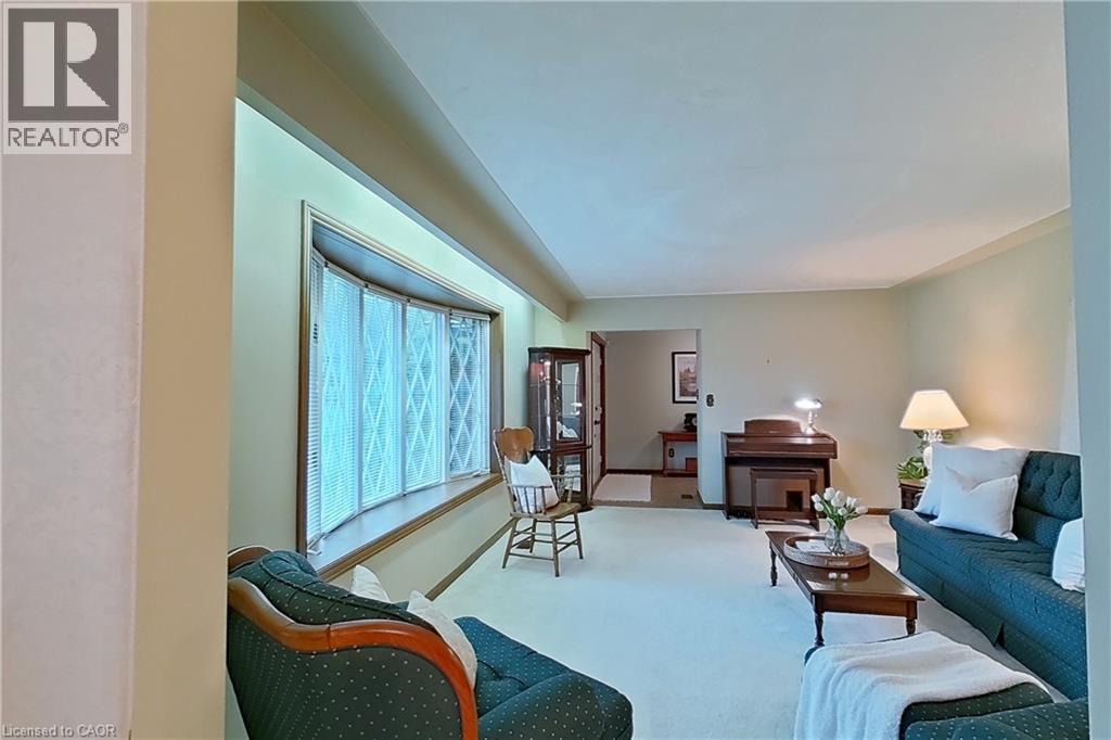 1177 Perth Street Property Photo 5