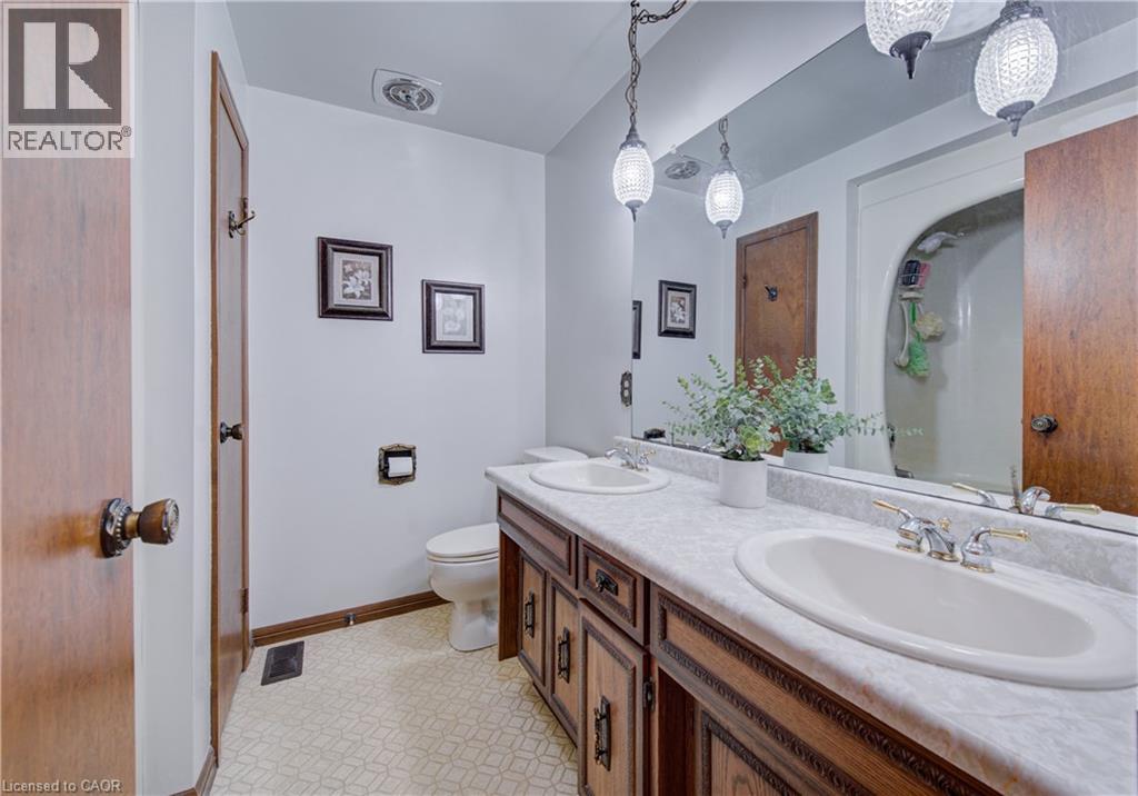1177 Perth Street Property Photo 17