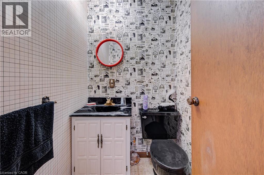 1177 Perth Street Property Photo 23