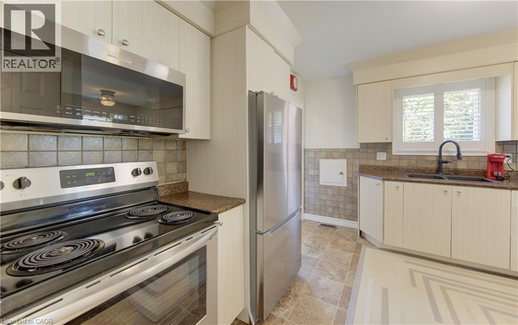 144 Holborn Drive Property Photo 10