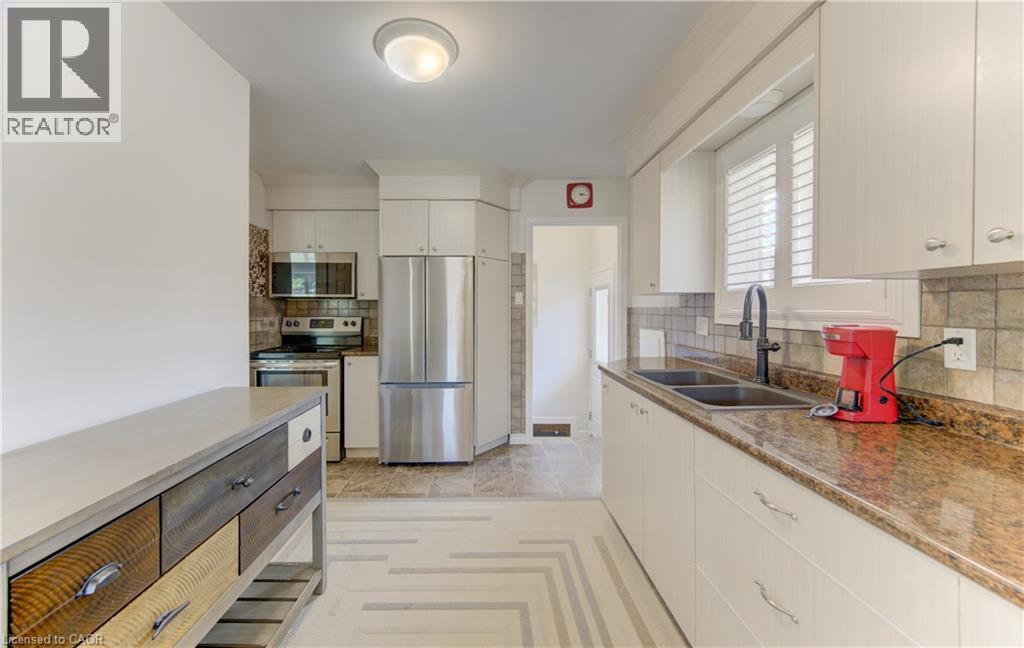 144 Holborn Drive Property Photo 14