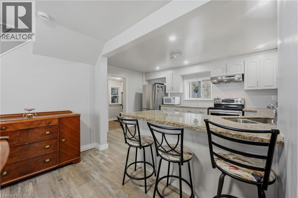 458 Davis Street Property Photo 11
