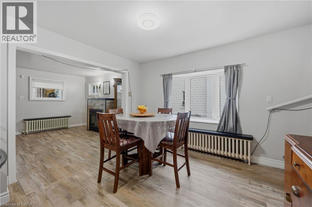 458 Davis Street Property Photo 16
