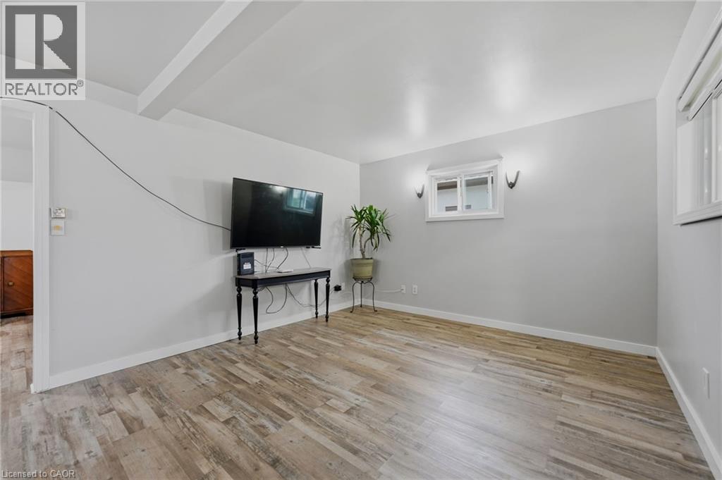 458 Davis Street Property Photo 20