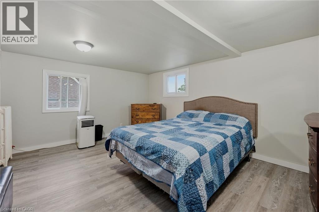 458 Davis Street Property Photo 26
