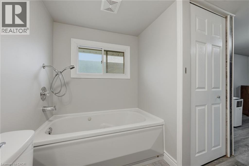 458 Davis Street Property Photo 28