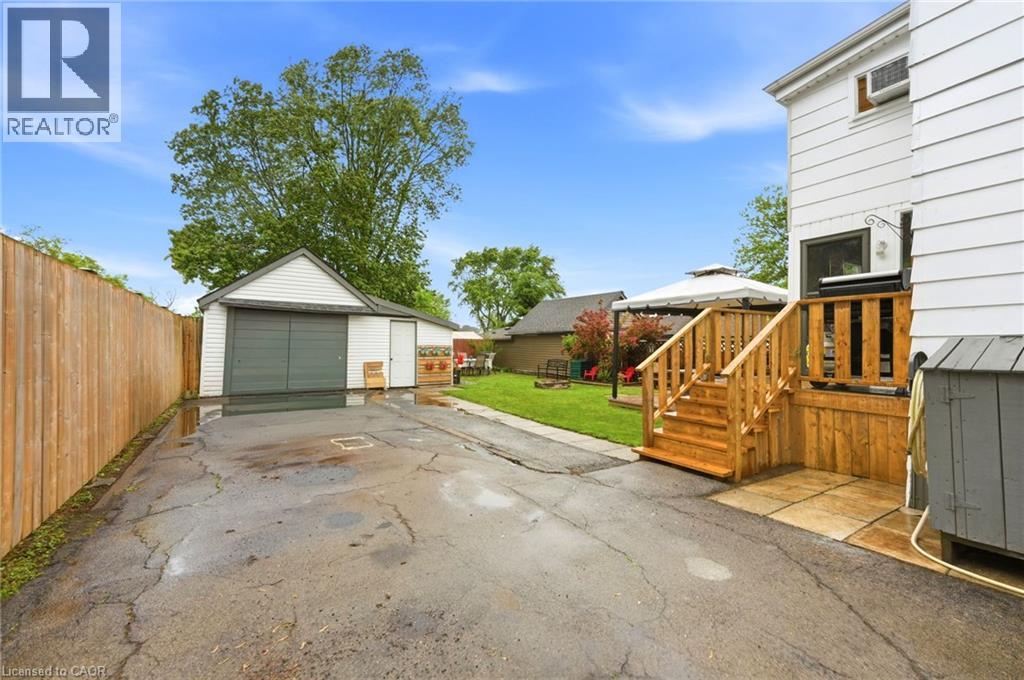 458 Davis Street Property Photo 39