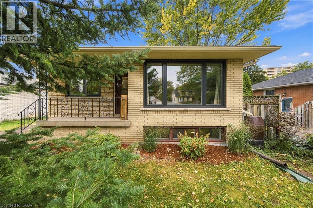 662 Dynes Road Property Photo 1