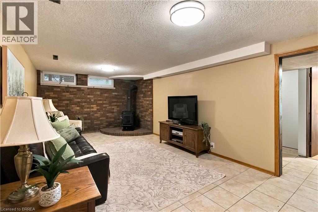 22 Applewood Crescent Property Photo 26