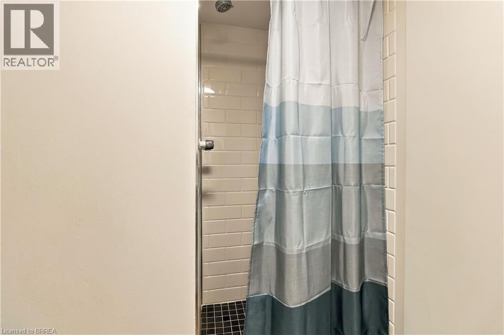 22 Applewood Crescent Property Photo 28