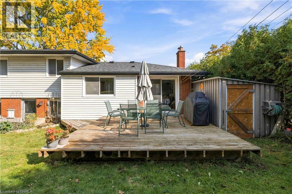 22 Applewood Crescent Property Photo 32