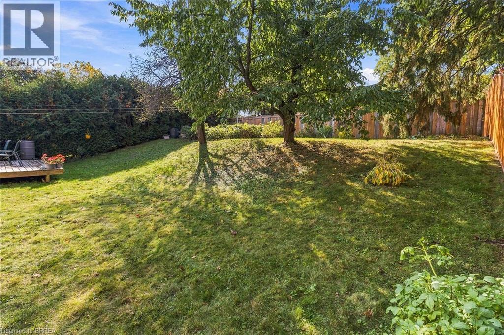 22 Applewood Crescent Property Photo 35