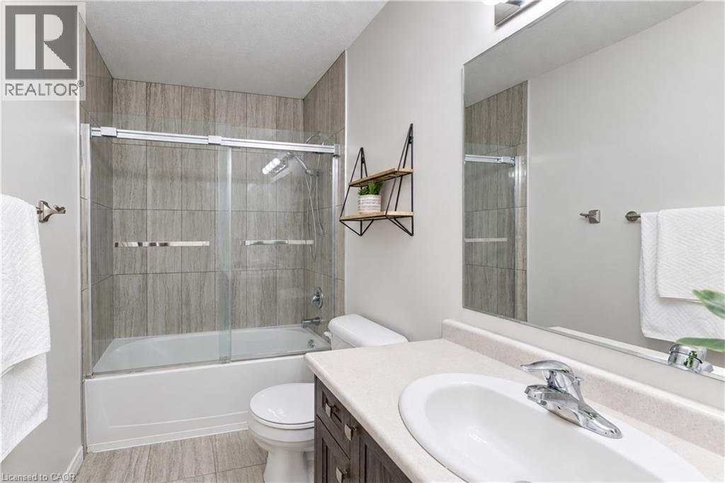 541 Brittania Crescent Property Photo 37