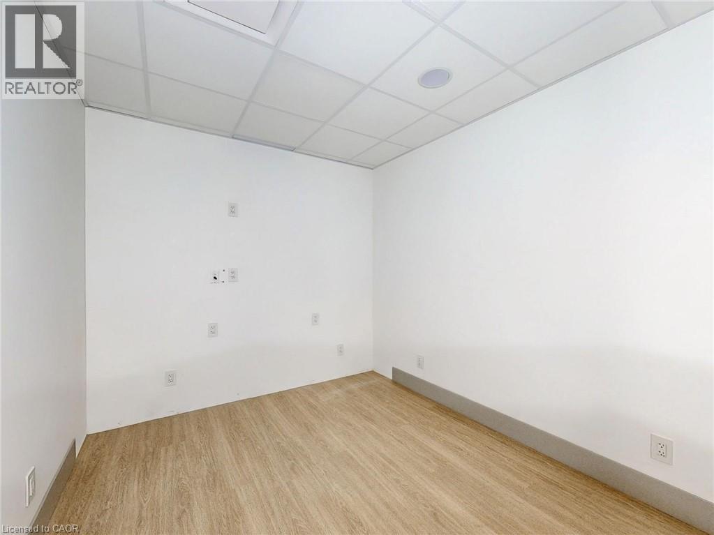 612 Upper James Street Unit# Main Fl Property Photo 20