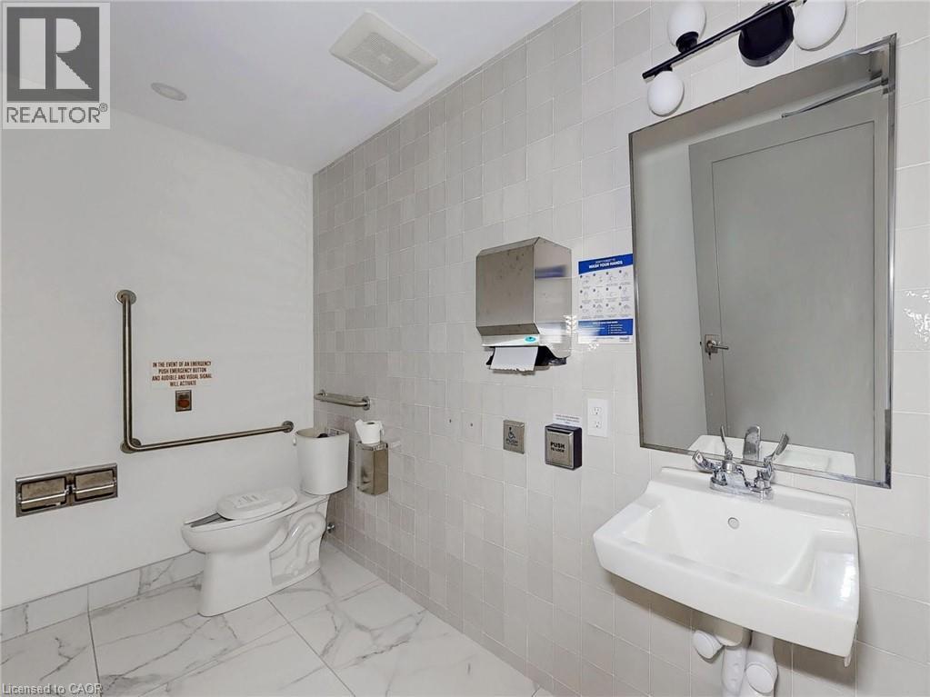 612 Upper James Street Unit# Main Fl Property Photo 23