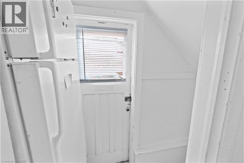 33 Cline Avenue N Property Photo 21