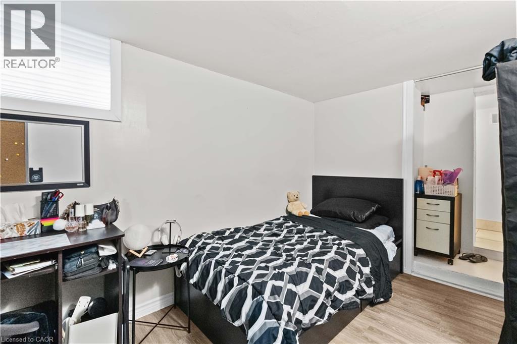33 Cline Avenue N Property Photo 22