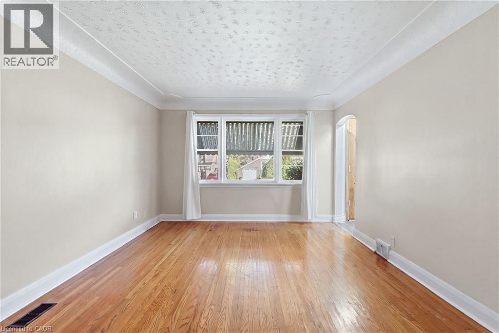 7 Sheldon Street Property Photo 4
