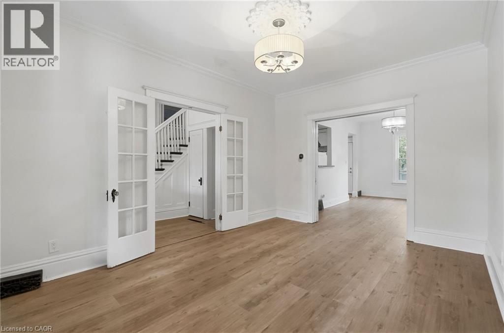 60 Stirton Street Property Photo 6