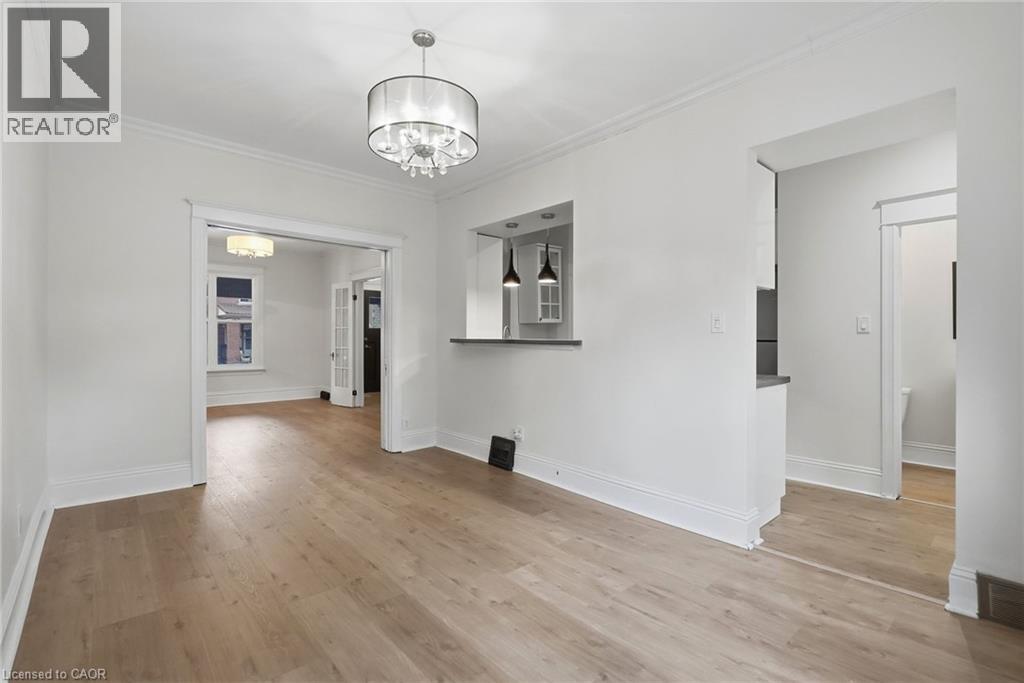 60 Stirton Street Property Photo 10