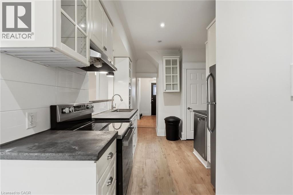 60 Stirton Street Property Photo 12