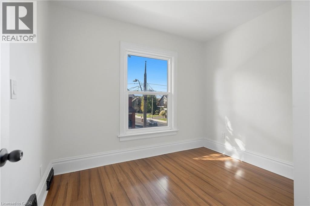 60 Stirton Street Property Photo 18