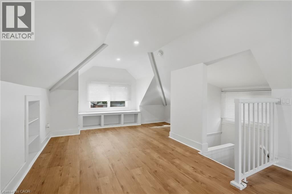 60 Stirton Street Property Photo 30