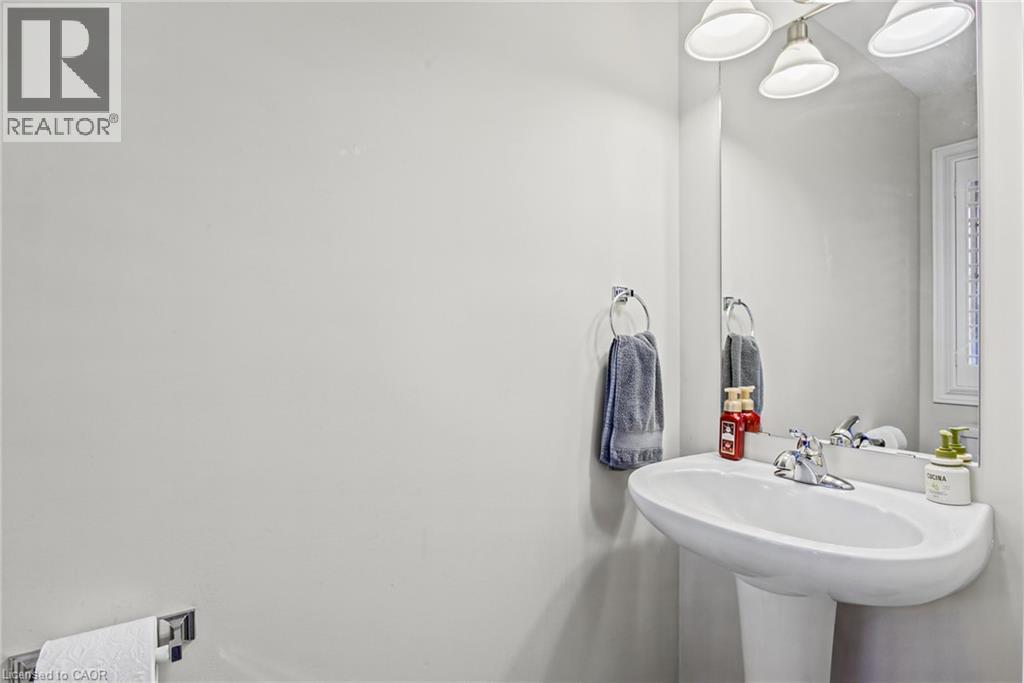 184 Pelech Crescent Property Photo 5