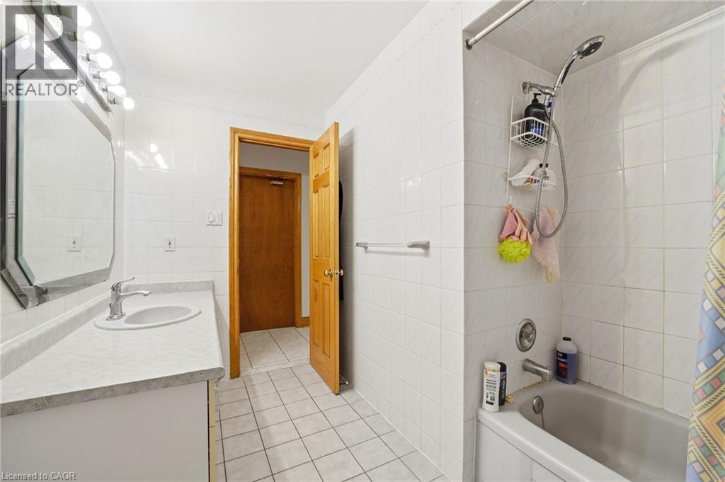 277 Harvie Avenue Property Photo 11