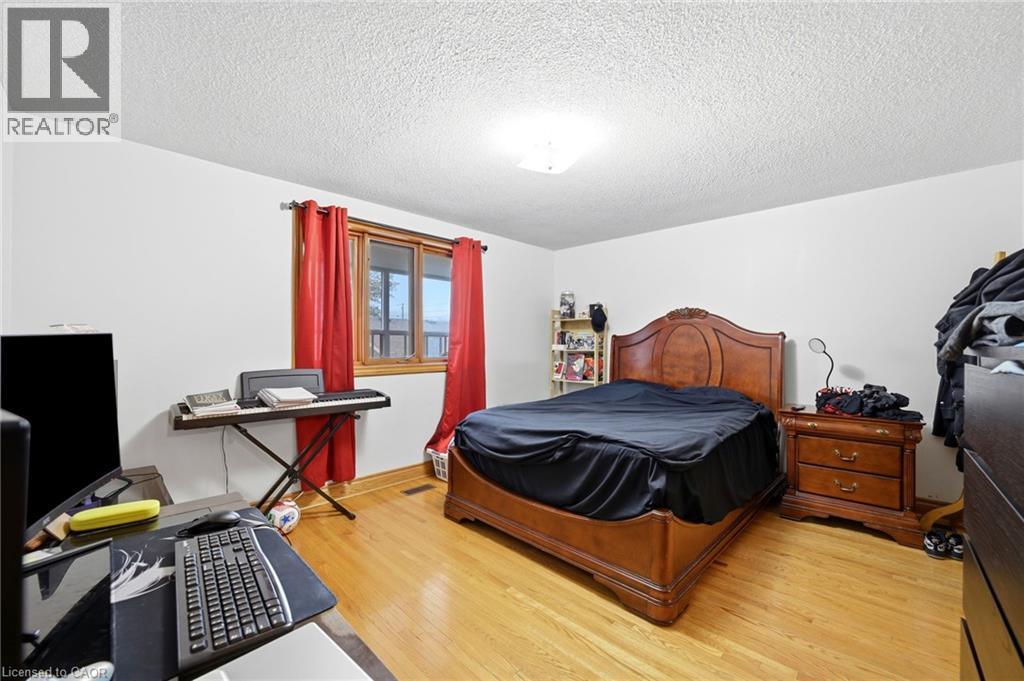 277 Harvie Avenue Property Photo 13