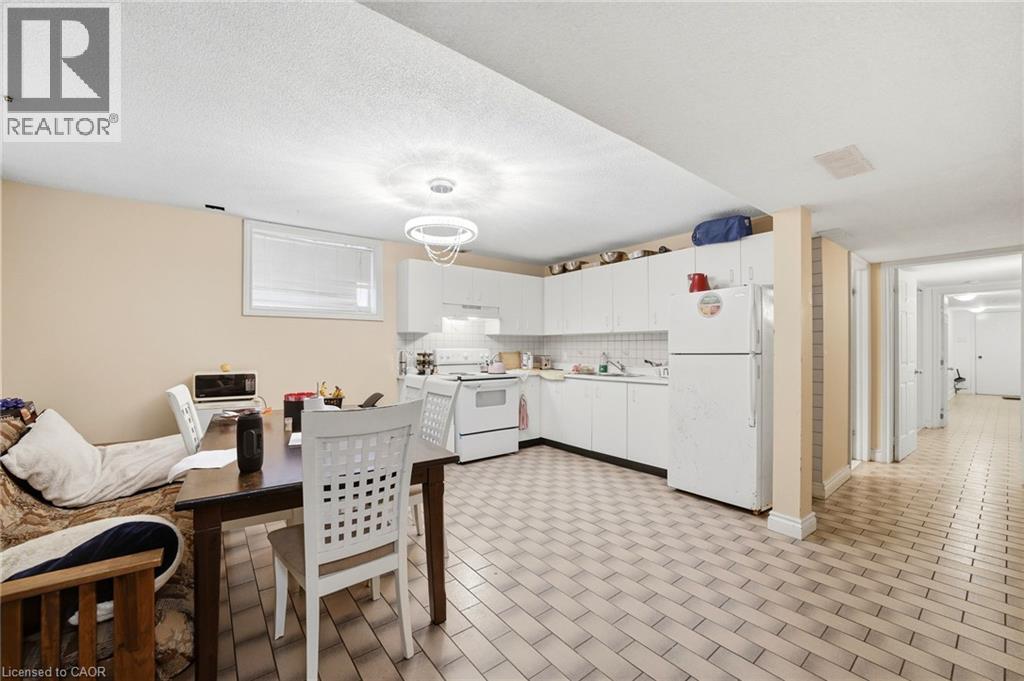 277 Harvie Avenue Property Photo 37