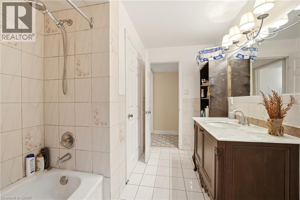 277 Harvie Avenue Property Photo 39