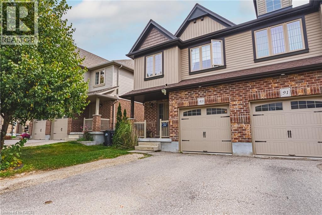 93 Couling Crescent Property Photo 1