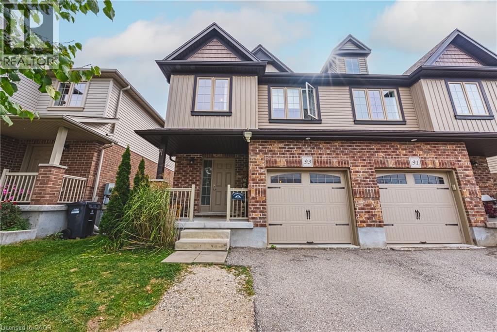 93 Couling Crescent Property Photo 2