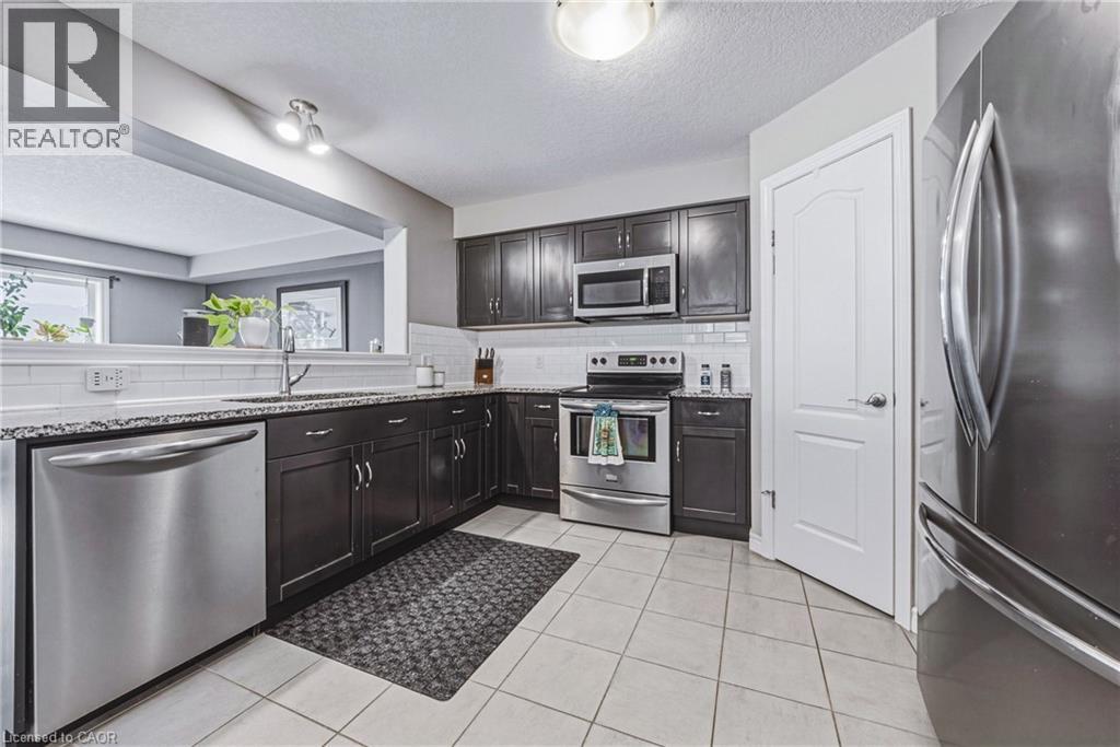 93 Couling Crescent Property Photo 10
