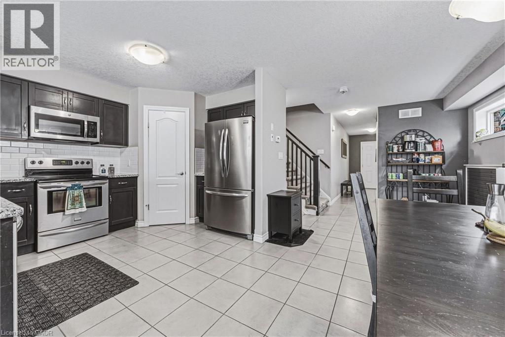 93 Couling Crescent Property Photo 11