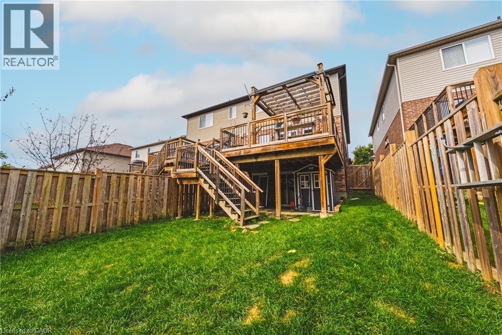 93 Couling Crescent Property Photo 32