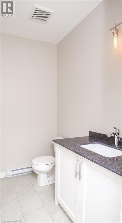 355 Wellington Street Property Photo 10